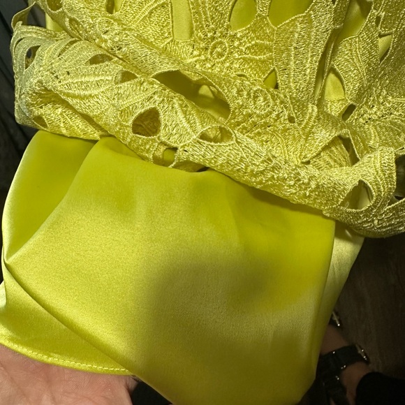 Adrianna Papell Dress Womens size 8 yellow green color flare bottom fit - Picture 10 of 17